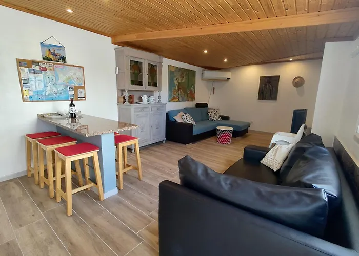 Casa Aiana * ألفاريم